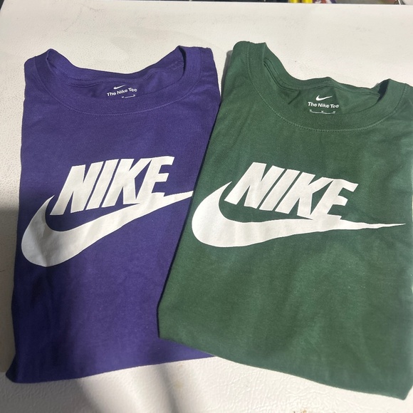 Nike T-Shirts - Picture 1 of 3
